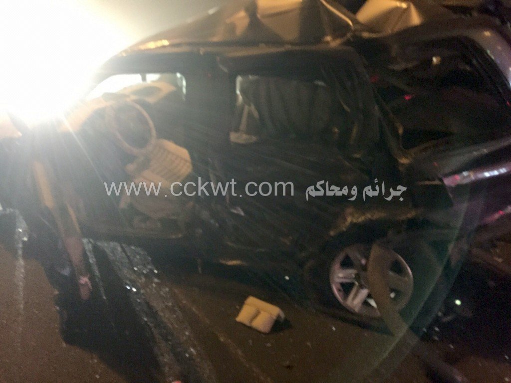 إحدى المركبات المتصادمة على طريق الملك فهد