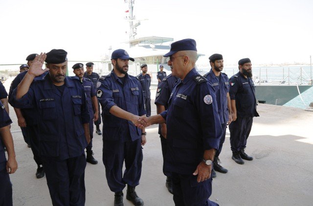 .. وفي أحد المراكز البحرية