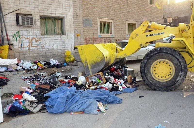 تنظيف شوارع المنطقة