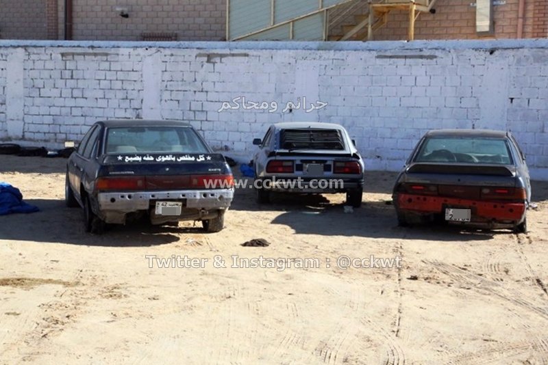 ثلاث مركبات مخالفة داخل جاخور في كبد