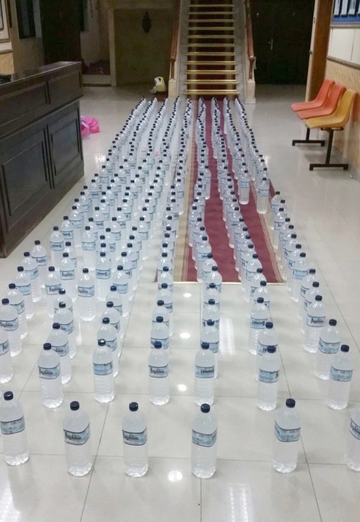 350 عبوة خمر ضبطت داخل مركبة هندي