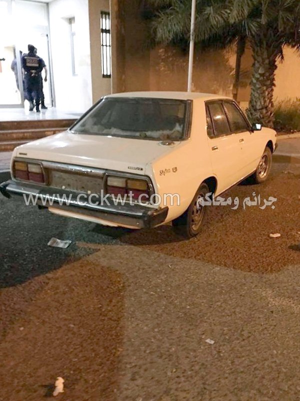 مركبة مستهتر أمام المخفر