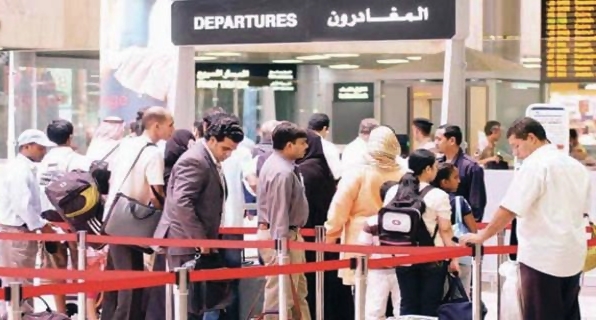 ضبط عسكري في المطار هرّب 6 آسيويين مطلوبين إلى خارج البلاد مقابل مبالغ مالية