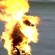 كاميرات محطة وقود توثق انتحار مجهول حرقا
