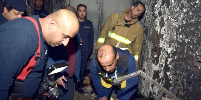 إنقاذ 17 شخصا حشرتهم النيران في «السلام»