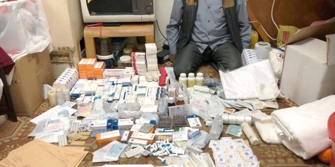 ضبط بنغلاديشي يبيع الأدوية والطوابع المسروقة
