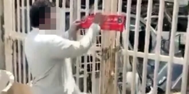 «الإطفاء» تتخذ الإجراءات القانونية بحق مقيم نزع ملصقها بإغلاق «حوطة»